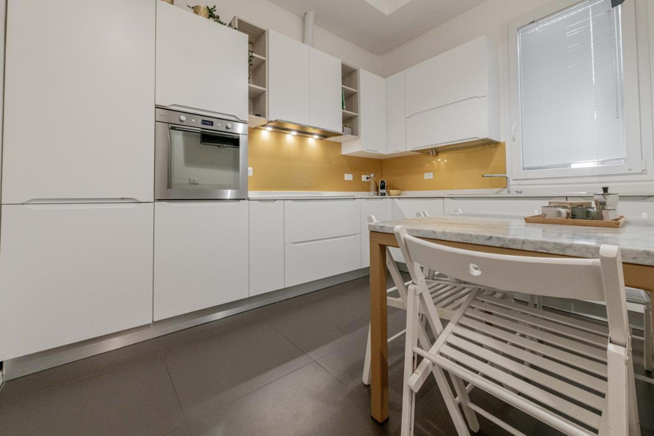 Realkasa De Crescenzi Family Apartment Bologna Exteriör bild