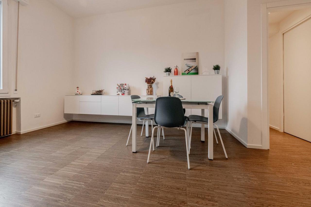 Realkasa De Crescenzi Family Apartment Bologna Exteriör bild
